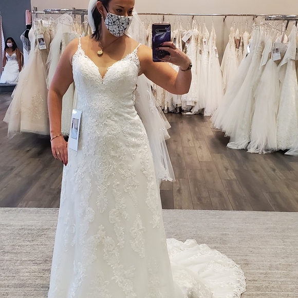 Brand new Morilee Wedding Dress, size 10 - Picture 5 of 5